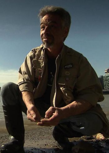 泰晤士河寻宝记